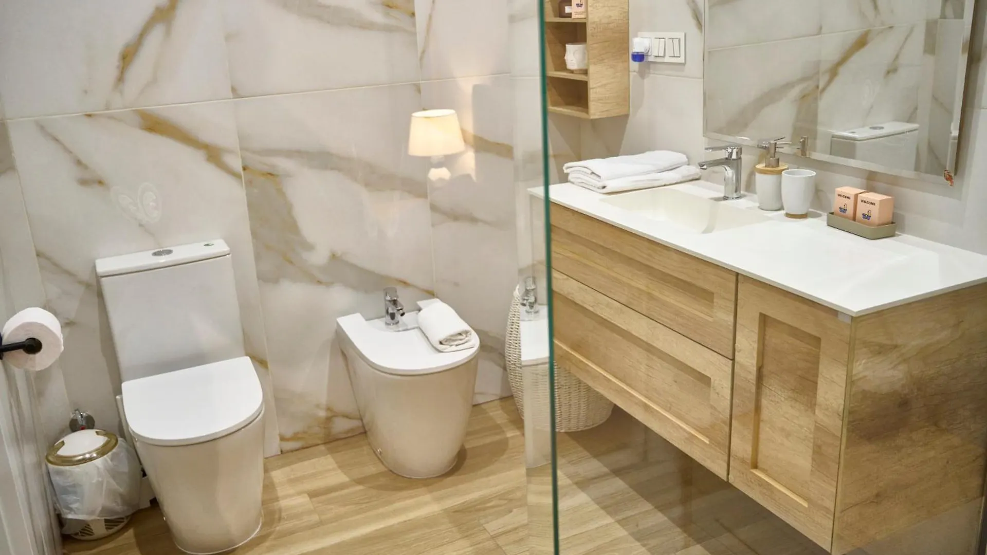 Apartamento Nuevo Lujoso Suites Centro Bilbao Wifi ,Parking Gratis 0*,  España