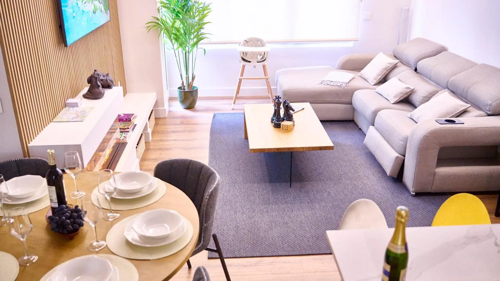 Apartmán Apartamento Nuevo Lujoso Suites Centro Bilbao Wifi ,Parking Gratis